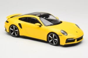 Porsche 911 992 Turbo S Jaune Minichamps 1:18 155069071 Métal — image 4 sur 6