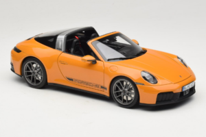 Porsche 911 992.2 Targa 4 GTS Bahama Yellow Norev 1:18 187190 Métal — image 8 sur 10