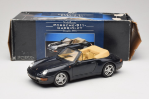 Porsche 911 993 Cabriolet Bleu Foncé Tchibo 1:18 46619 Métal — image 8 sur 8