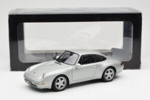 Porsche 911 993 Carrera Argent AUTOart 1:18 78131 Métal — image 8 sur 8