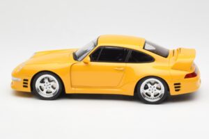 RUF CTR2 993 Sport Jaune GT Spirit 1:18 GT141 Résine — image 3 sur 6