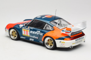 Porsche 911 993 GT2 #10 de Orleans / Saldana BPR Global GT Series 1996 UT Models 1:18 39632 Métal — image 7 sur 8