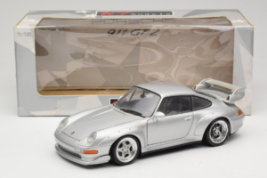 Porsche 911 993 GT2 Street Argent UT Models 1:18 180065000 Métal — image 8 sur 8