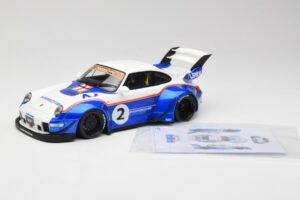 Porsche 911 993 RWB X Liberty Walk Blanc Avec Bleu GT Spirit 1:18 GT530 Résine — image 7 sur 8