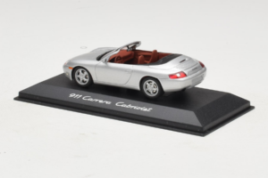 Porsche 911 996 Cabriolet Argent Minichamps 1:43 WAP02004097 Métal — image 3 sur 4