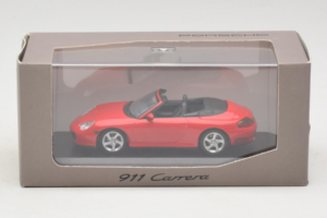 Porsche 911 996 Carrera 4S Cabriolet Rouge Minichamps 1:43 400062831 Métal — image 4 sur 4