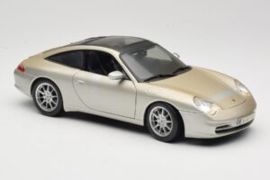 Porsche 911 996 Carrera 4S Argent Maisto 1:18 WAP02102212 Métal — image 6 sur 8
