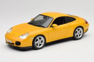 Porsche 911 996 Carrera 4S Jaune Maisto 1:18 WAP02101610 Métal