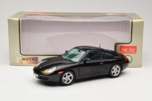 Porsche 911 996 Carrera Noir Sun Star 1:18 1202 Métal — image 8 sur 8