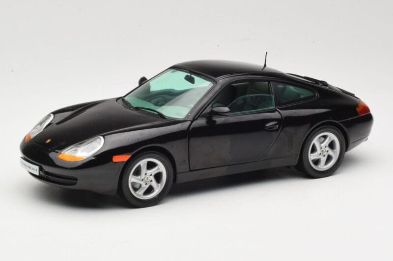 Porsche 911 996 Carrera Noir Sun Star 1:18 1202 Métal