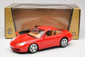 Porsche 911 996 Carrera Rouge Bburago 1:18 3385 Métal — image 8 sur 8