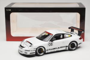Porsche 911 996 GT3 #08 Promo Cup Car 2008 AUTOart 1:18 80881 Métal — image 8 sur 8