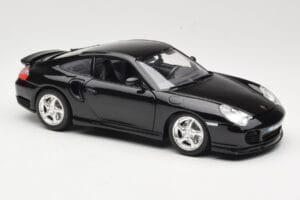 Porsche 911 996 Turbo Noir Bburago 1:18 3367 Métal — image 6 sur 8