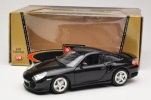 Porsche 911 996 Turbo Noir Bburago 1:18 3367 Métal — image 8 sur 8