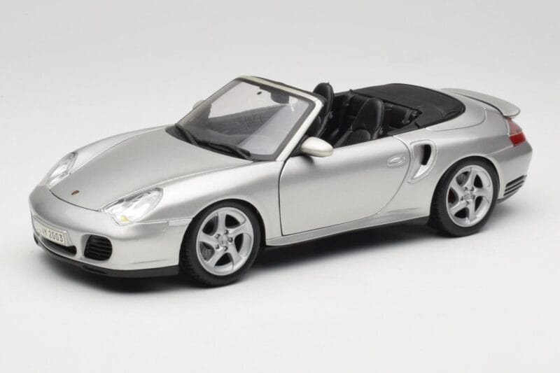 Porsche 911 996 Turbo Cabriolet Argent Maisto 1:18 31660 Métal
