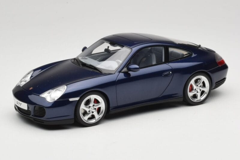 Porsche 911 996.2 Carrera 4S Bleu Foncé GT Spirit 1:18 GT938 Résine