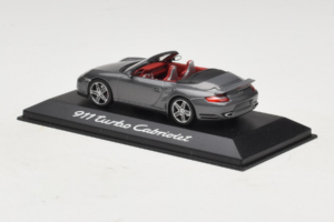 Porsche 911 997 Turbo Cabriolet Grey Metallic Minichamps 1:43 WAP02015216 Métal — image 3 sur 5
