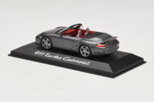 Porsche 911 997 Turbo Cabriolet Grey Metallic Minichamps 1:43 WAP02015218 Métal — image 3 sur 4