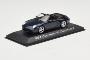 Porsche 911 997 Carrera 4 Cabriolet Bleu Foncé Minichamps 1:43 WAP02015216-P1 Métal — image 2 sur 4
