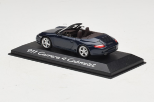 Porsche 911 997 Carrera 4 Cabriolet Bleu Foncé Minichamps 1:43 WAP02015216-R1 Métal — image 3 sur 4