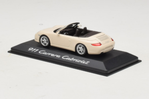 Porsche 911 997 Carrera Cabriolet Blanc Minichamps 1:43 WAP02001118 Métal — image 3 sur 5