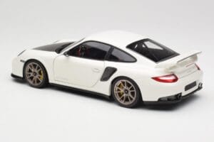 Porsche 911 997 GT2 RS Blanc Minichamps 1:18 100069400 Métal — image 7 sur 8