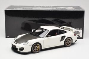 Porsche 911 997 GT2 RS Blanc Minichamps 1:18 100069400 Métal — image 8 sur 8