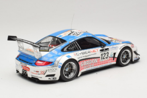 Porsche 911 997 GT3 R #123 Muhlner Motorsport E. Fumal / E. Thiry 24 Hours of Spa 2011 Minichamps 1:18 151118923 Métal — image 2 sur 6