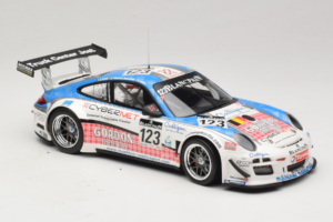 Porsche 911 997 GT3 R #123 Muhlner Motorsport E. Fumal / E. Thiry 24 Hours of Spa 2011 Minichamps 1:18 151118923 Métal — image 4 sur 6