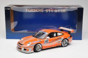 Porsche 911 997 GT3 R #88 Porsche Consulting 2005 AUTOart 1:18 77821 Métal — image 8 sur 8