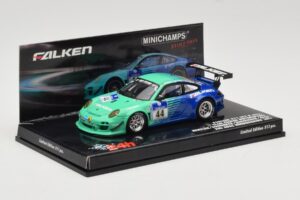 Porsche 911 997 GT3 R #44 Team Falken S. Henzler / P. Dumbreck / M. Ragginger / S. Asch 24 Hours Nurburgring 2011 Minichamps  — image 2 sur 4