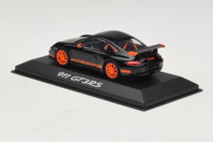 Porsche 911 997 GT3 RS Noir Orange Minichamps 1:43 WAP02012817 Métal — image 3 sur 4