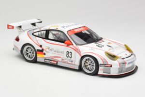 Porsche 911 997 GT3 RSR #83 Team Seikel L. Nielsen / M. Ehret / D. Farnbacher 24 Hours of Le Mans 2006 Minichamps 1:18 100066 — image 6 sur 8