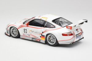 Porsche 911 997 GT3 RSR #83 Team Seikel L. Nielsen / M. Ehret / D. Farnbacher 24 Hours of Le Mans 2006 Minichamps 1:18 100066 — image 7 sur 8