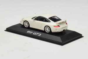 Porsche 911 997 GT3 Blanc Minichamps 1:43 WAP02012016 Métal — image 3 sur 5
