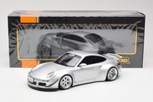 Porsche 911 997 RWB Abu Dhabi IXO 1:18 18CMC166 Métal — image 6 sur 6