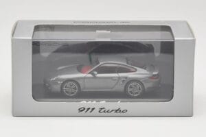 Porsche 911 997 Turbo Anthracite Grey Minichamps 1:43 WAP0200010A Métal — image 4 sur 4