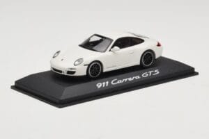 Porsche 911 997.2 Carrera GTS Blanc Minichamps 1:43 WAP0200200B Métal — image 2 sur 4