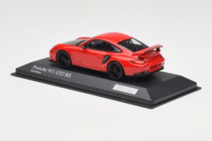 Porsche 911 997.2 GT2 RS Rouge avec Jantes Noires Minichamps 1:43 400069407 Métal — image 3 sur 4