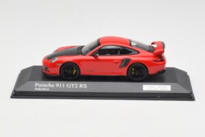 Porsche 911 997.2 GT2 RS Rouge avec Jantes Noires Minichamps 1:43 400069407 Métal