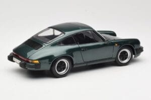 Porsche 911 Carrera Green Metallic Minichamps 1:18 100063022 Métal — image 3 sur 8