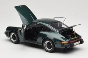 Porsche 911 Carrera Green Metallic Minichamps 1:18 100063022 Métal — image 5 sur 8