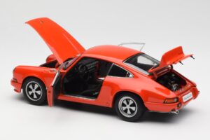 Porsche 911 Carrera RS 2.7 Orange AUTOart 1:18 78057 Métal — image 5 sur 8