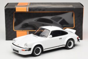 Porsche 911 SC GT Race Version IXO 1:18 18CMC007 Métal — image 6 sur 6