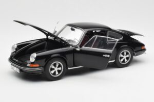 Porsche 911 S Noir Schuco 1:18 450047200 Métal — image 2 sur 8