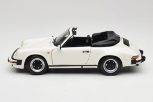 Porsche 911 SC Cabriolet Blanc Minichamps 1:18 100063031 Métal — image 4 sur 8
