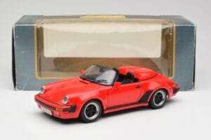 Porsche 911 964 Speedster Rouge Maisto 1:18 3000473 Métal — image 8 sur 8