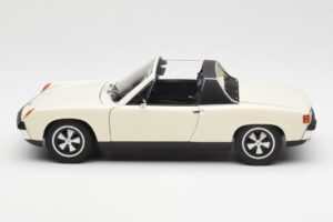 Porsche 914/6 Ivoire Clair AUTOart 1:18 77933 Métal — image 4 sur 8