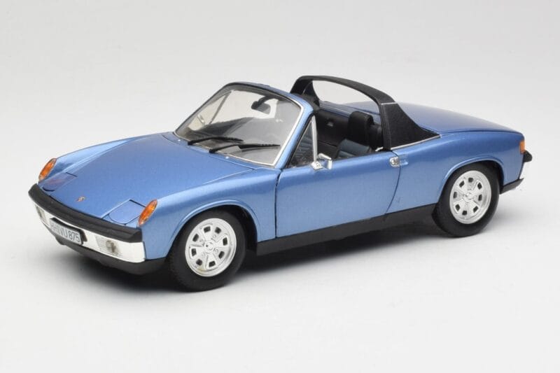 Porsche 914 Bleu Revell 1:18 08975 Métal