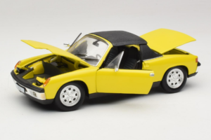 Porsche 914 Jaune Revell 1:18 8976 Métal — image 2 sur 8